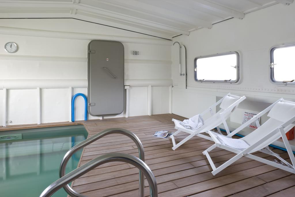 B&B Droomboot Oudenburg Luaran gambar