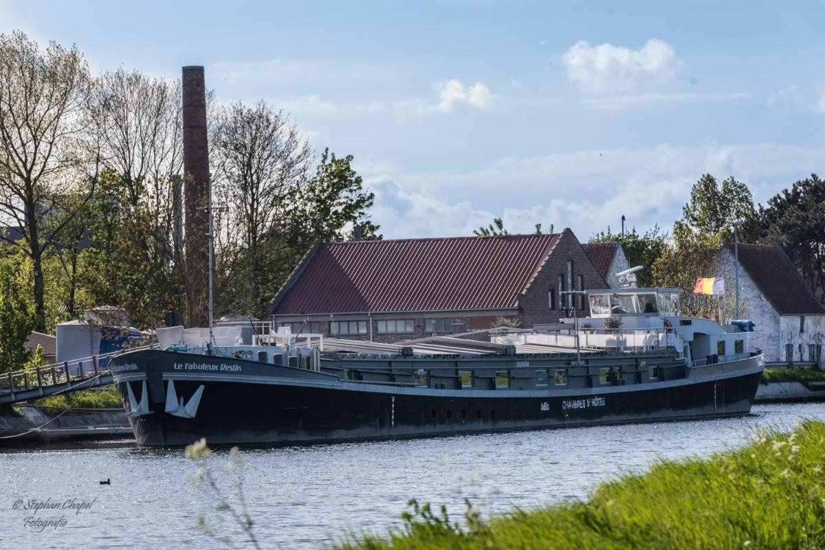 B&B Droomboot Oudenburg Luaran gambar